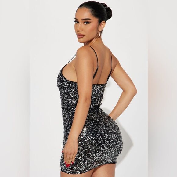 Iris Los Angeles Sexy Shimmer Sequin Women's Mini Dress Black/Silver (Size L) - Picture 2 of 12